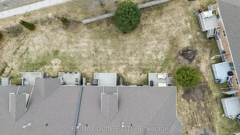 25 Heartwood Drive Belleville ON K8P 5M2