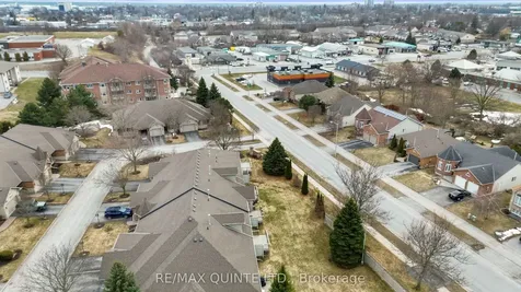 25 Heartwood Drive Belleville ON K8P 5M2