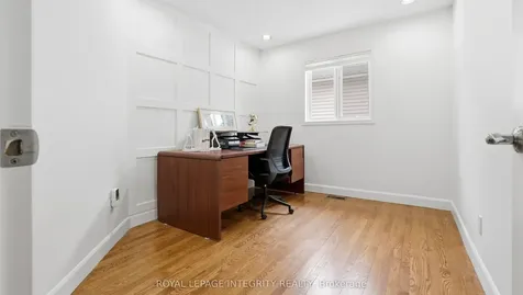 20 Farmfield Crescent Kanata ON K2M 2S9