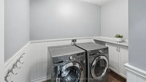 20 Farmfield Crescent Kanata ON K2M 2S9