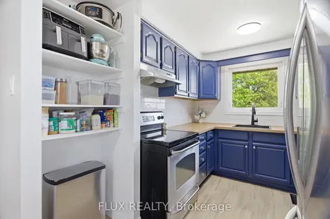 19 Greendale Crescent Kitchener ON N2A 2R5