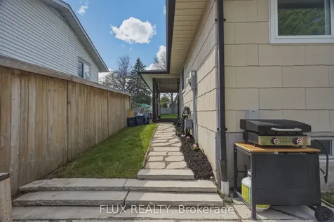 19 Greendale Crescent Kitchener ON N2A 2R5