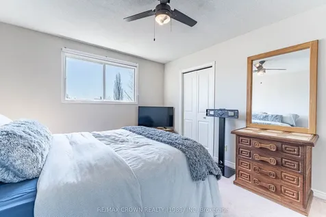 617 Tackaberry Drive North Bay ON P1B 9L2