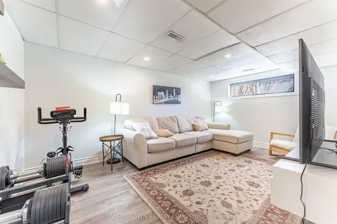 617 Tackaberry Drive North Bay ON P1B 9L2