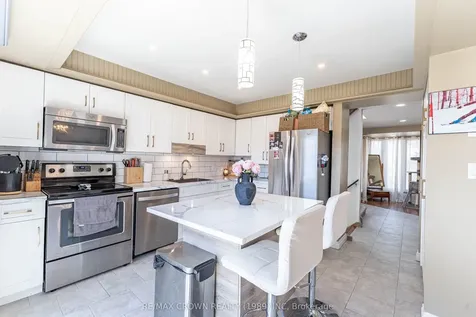 617 Tackaberry Drive North Bay ON P1B 9L2