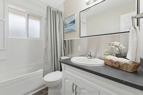 24 Hillmount Street Kitchener ON N2C 2C6