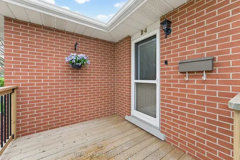 24 Hillmount Street Kitchener ON N2C 2C6