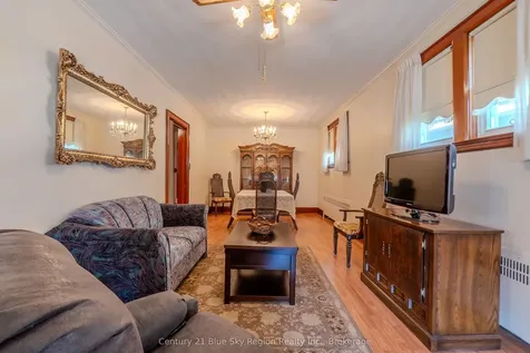 137 Second Avenue E North Bay ON P1B 1L3