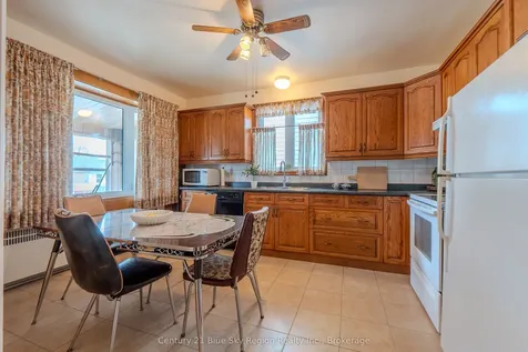137 Second Avenue E North Bay ON P1B 1L3