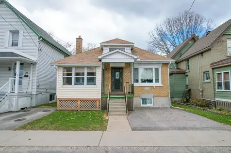 137 Second Avenue E North Bay ON P1B 1L3
