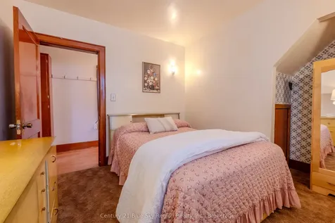 137 Second Avenue E North Bay ON P1B 1L3