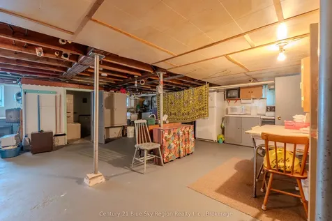 137 Second Avenue E North Bay ON P1B 1L3