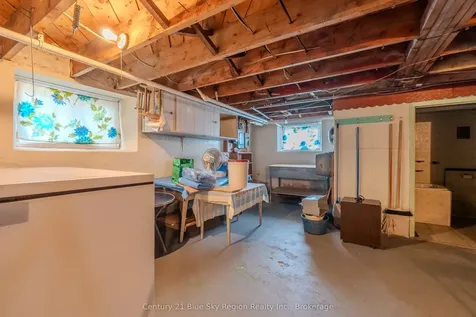 137 Second Avenue E North Bay ON P1B 1L3