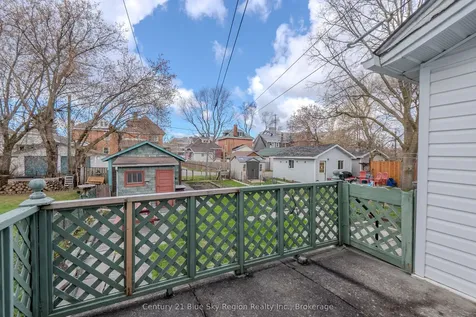 137 Second Avenue E North Bay ON P1B 1L3