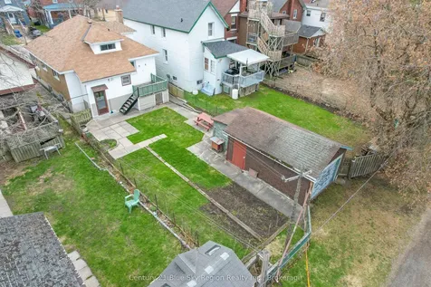 137 Second Avenue E North Bay ON P1B 1L3