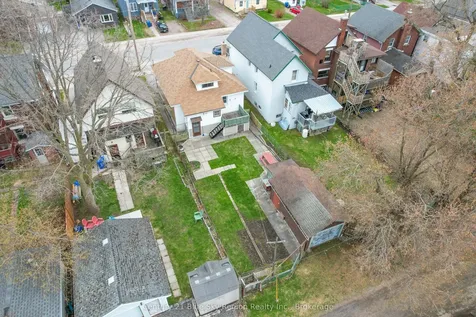 137 Second Avenue E North Bay ON P1B 1L3