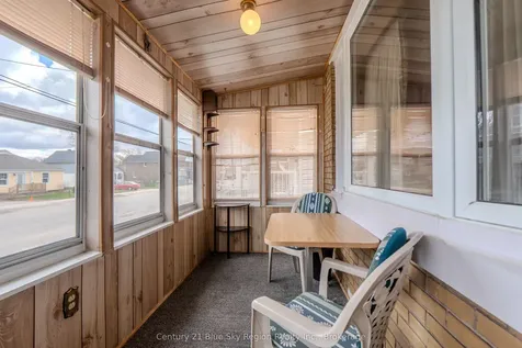 137 Second Avenue E North Bay ON P1B 1L3