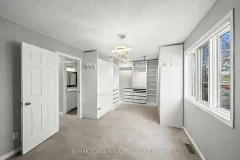 92 Kincardine Drive Kanata ON K2V 1B2