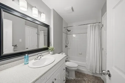 92 Kincardine Drive Kanata ON K2V 1B2
