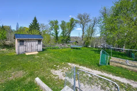 573 Queen Street E St. Marys ON N4X 1B1