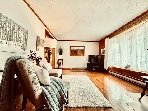 320 Justin Street North Bay ON P1B 5J9