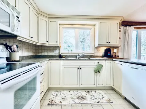 320 Justin Street North Bay ON P1B 5J9
