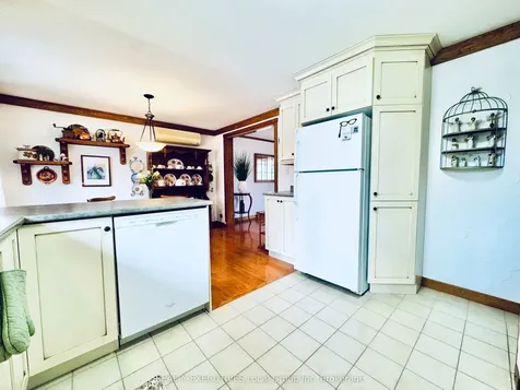 320 Justin Street North Bay ON P1B 5J9