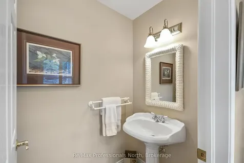 160 Tiffany Trail Gravenhurst ON P1P 1A6