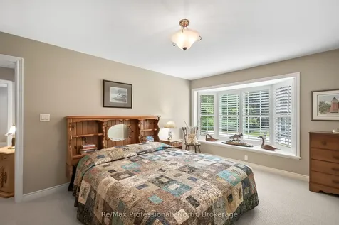 160 Tiffany Trail Gravenhurst ON P1P 1A6