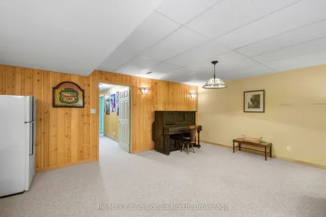 160 Tiffany Trail Gravenhurst ON P1P 1A6
