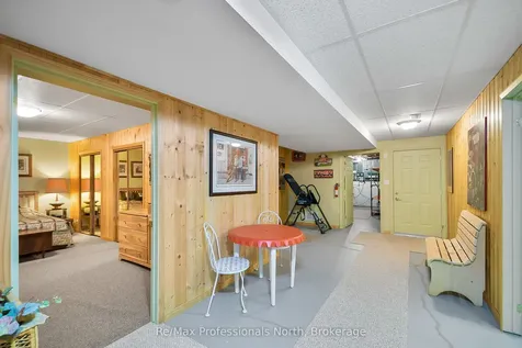 160 Tiffany Trail Gravenhurst ON P1P 1A6
