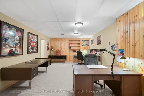 160 Tiffany Trail Gravenhurst ON P1P 1A6