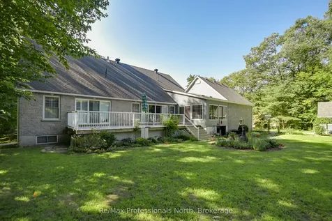 160 Tiffany Trail Gravenhurst ON P1P 1A6