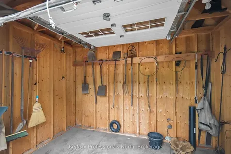 160 Tiffany Trail Gravenhurst ON P1P 1A6
