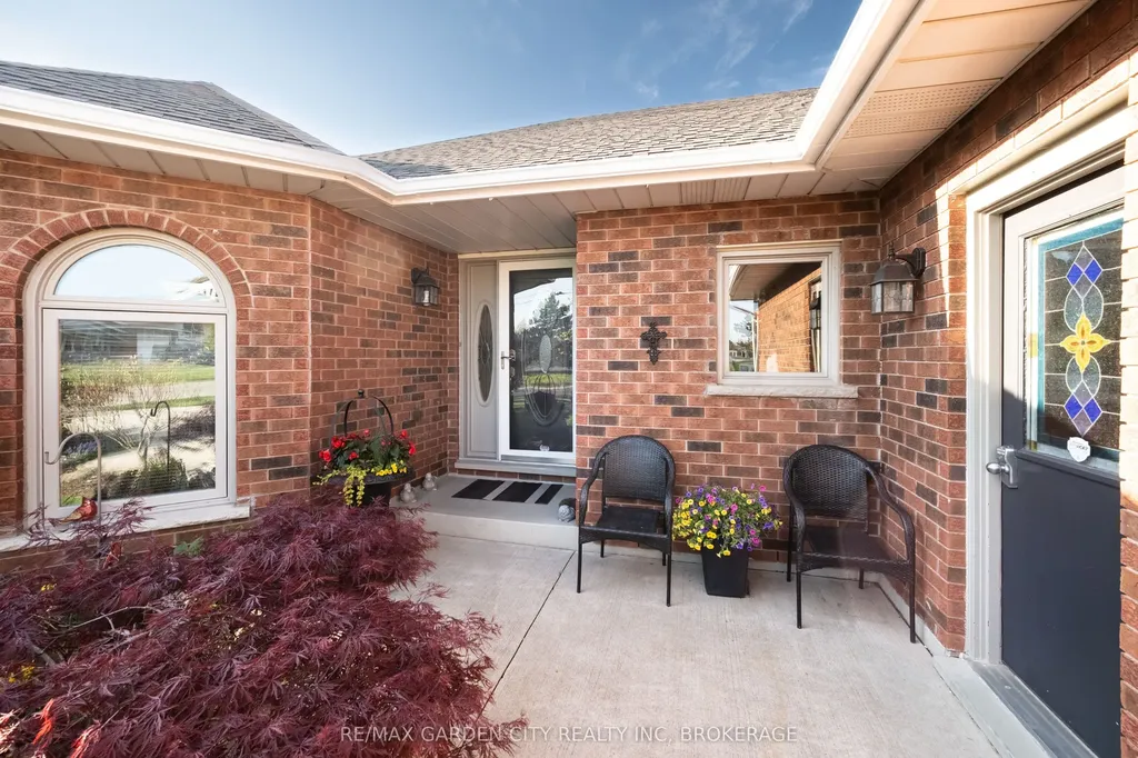 13 Third Avenue St. Catharines ON L2W 1A8