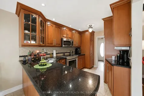 13 Third Avenue St. Catharines ON L2W 1A8