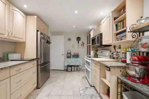 13 Third Avenue St. Catharines ON L2W 1A8