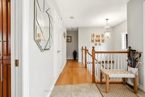 13 Third Avenue St. Catharines ON L2W 1A8