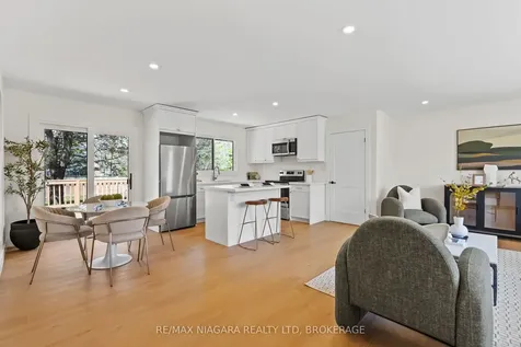3555 Gainsborough Avenue Niagara Falls ON L2J 2T9