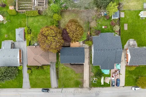 3555 Gainsborough Avenue Niagara Falls ON L2J 2T9
