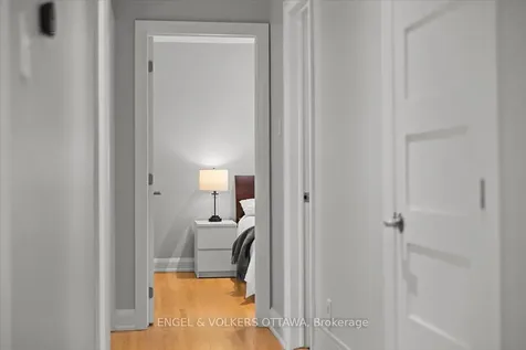 28 Leacock Drive Kanata ON K2K 1S1