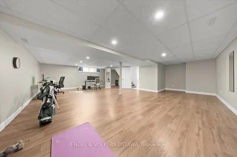 28 Leacock Drive Kanata ON K2K 1S1