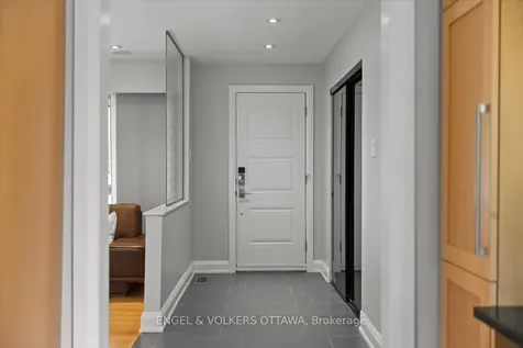 28 Leacock Drive Kanata ON K2K 1S1