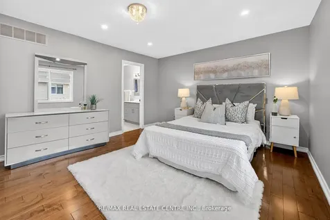 25 Highbury Drive Hamilton ON L8J 2T3