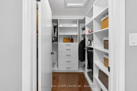 25 Highbury Drive Hamilton ON L8J 2T3