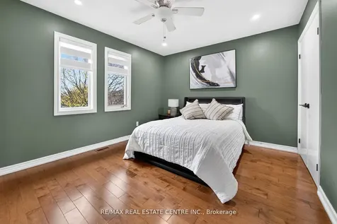25 Highbury Drive Hamilton ON L8J 2T3