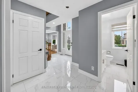 25 Highbury Drive Hamilton ON L8J 2T3