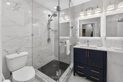 25 Highbury Drive Hamilton ON L8J 2T3