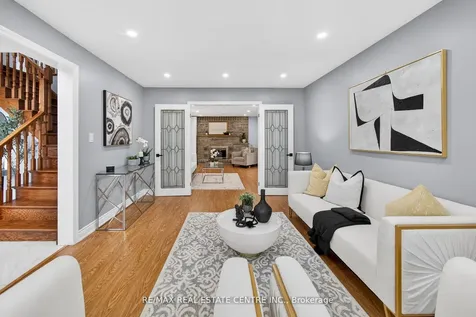 25 Highbury Drive Hamilton ON L8J 2T3