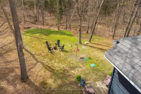 84 Clarke Crescent Huntsville ON P0B 1L0